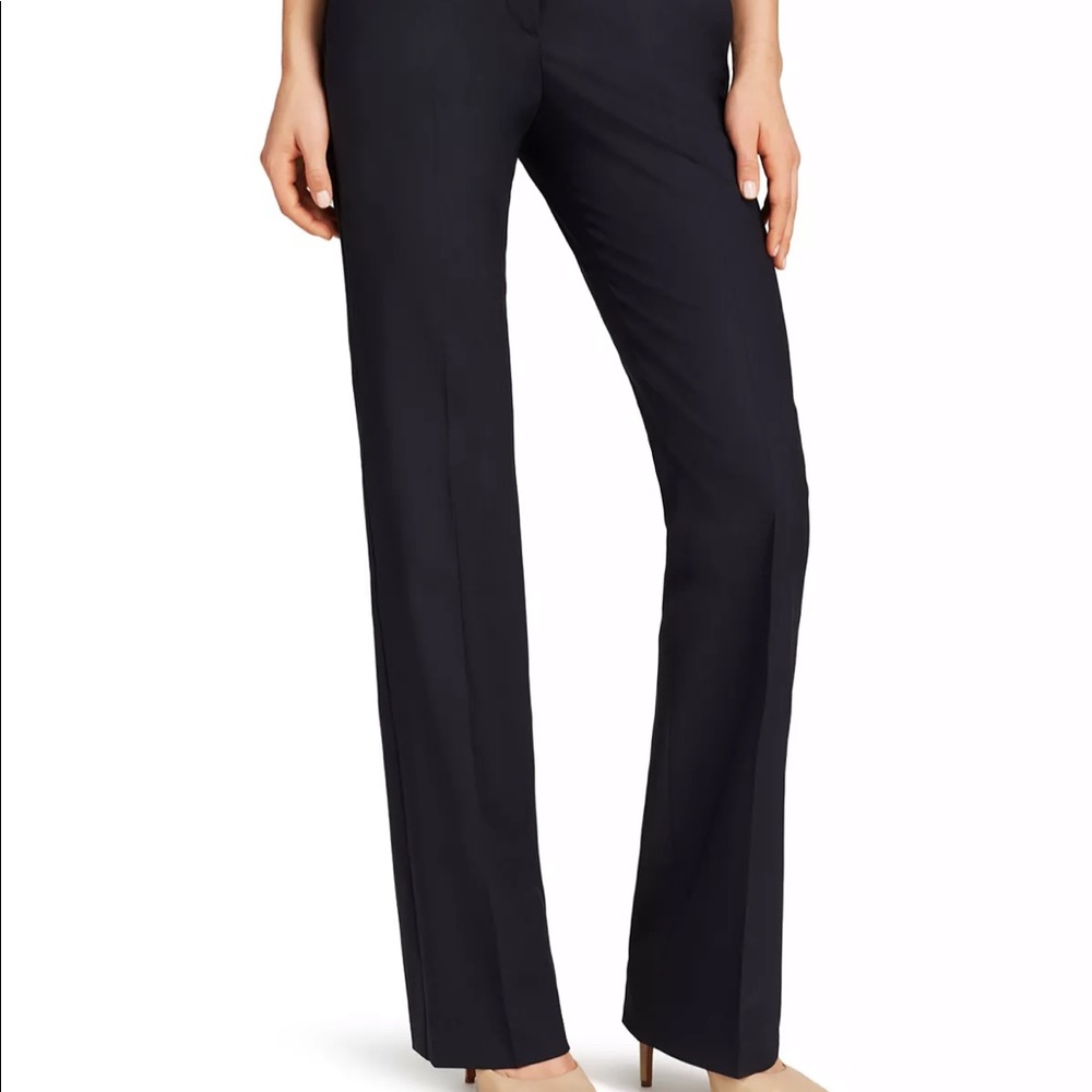 Theory Max 2 Pants in size 00 NWT!